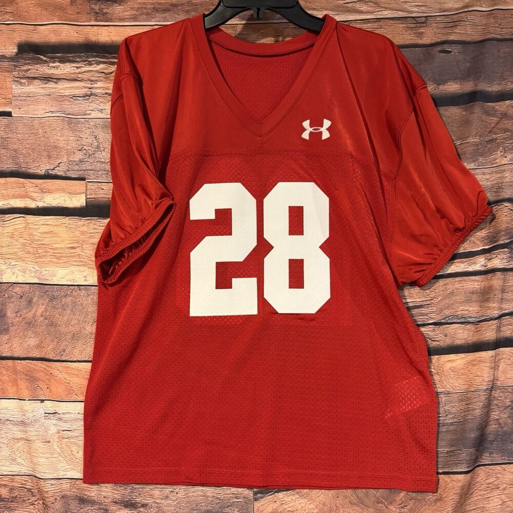 Under Armour Pipeline Football Jersey Red #28 Practice Mesh Crop Mens M Medium